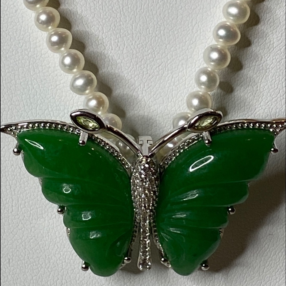 Burmese Green Jade Butterfly Pendant/Brooch Ncklce